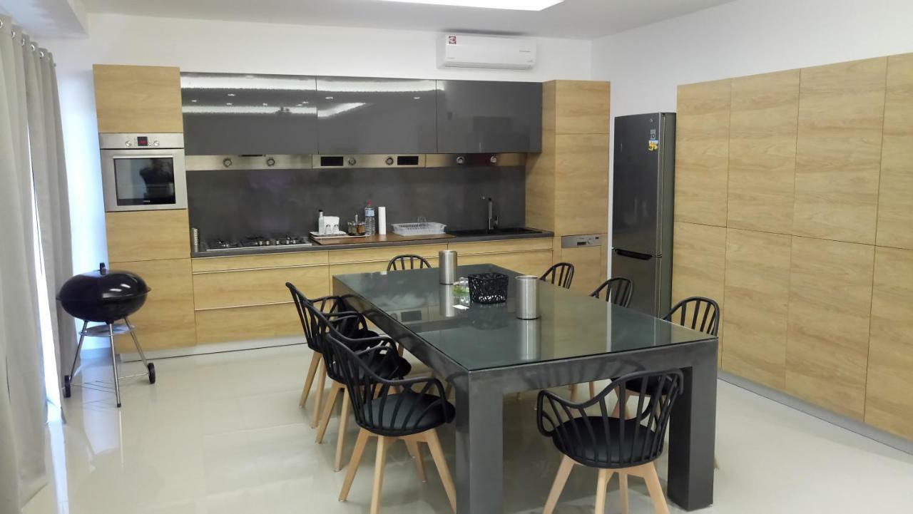 Heraklion Airport Family Lux Apartment Exterior foto
